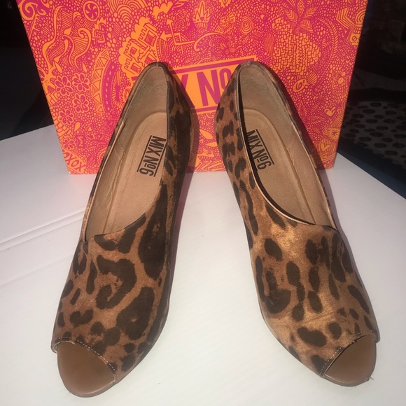Mix No. 6 Leopard Print Peep Toe Heels - Picture 5 of 11